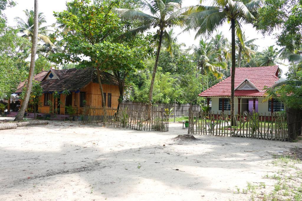 Marari Beach Paradise Mararikulam Exteriör bild